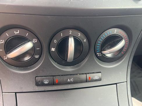 Used 2012 MAZDA MAZDA3 i Touring FWD image 15