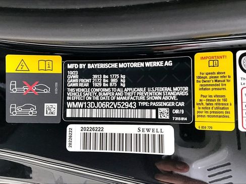 Used 2024 MINI Cooper SE w/ Signature Upholstery Package FWD image 42