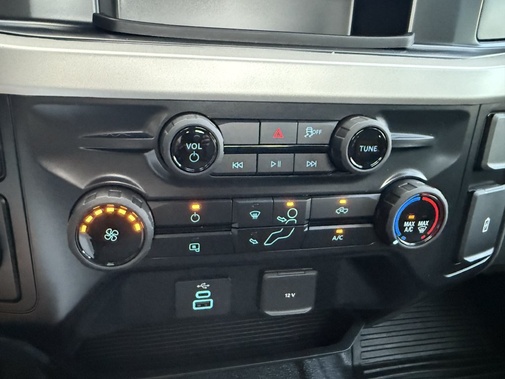 New 2026 Ford F350 XL w/ XL Driver Assist Package RWD image 24