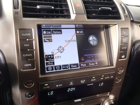 Used 2021 Lexus GX 460 Premium w/ Premium Package image 7