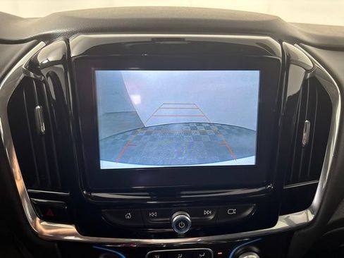 Used 2018 Chevrolet Traverse LT FWD image 43