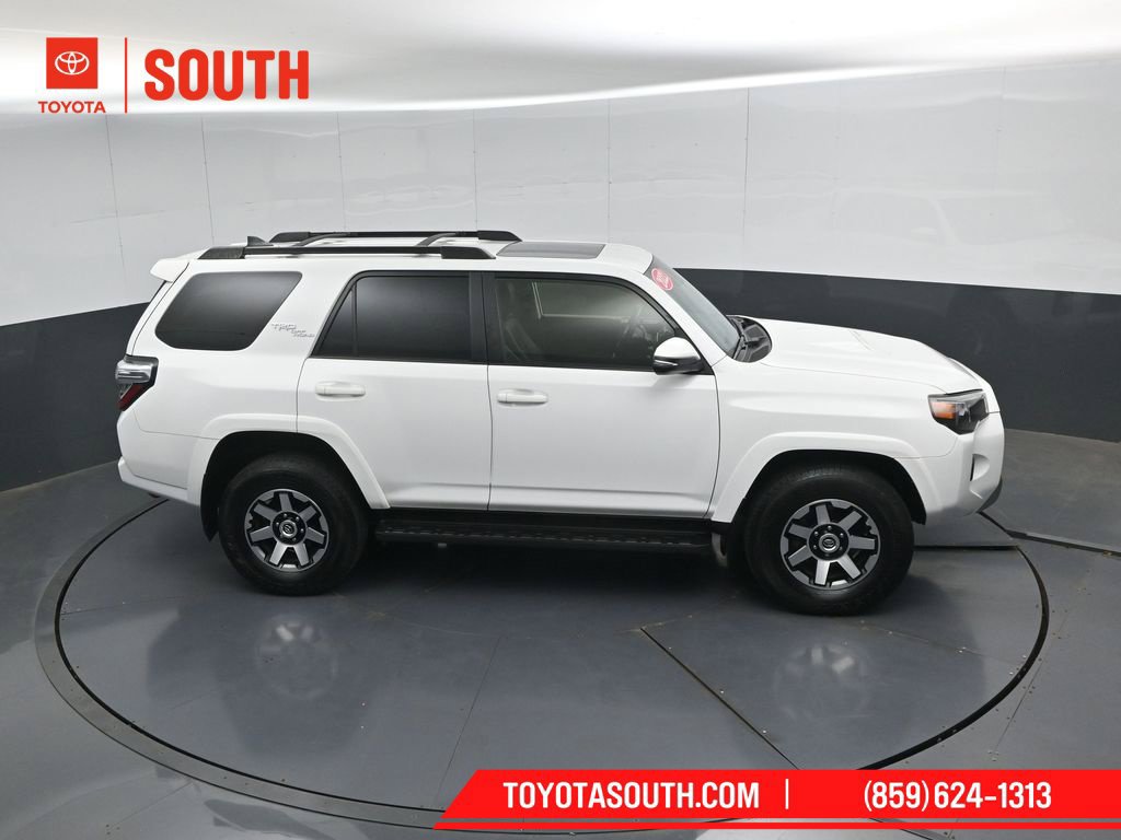 Used 2022 Toyota 4Runner TRD Off-Road Premium w/ Moonroof Package AWD/4WD image 44