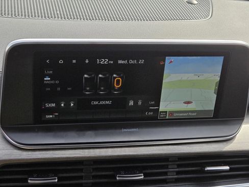 Certified 2022 Kia Telluride EX w/ EX Premium Package image 18