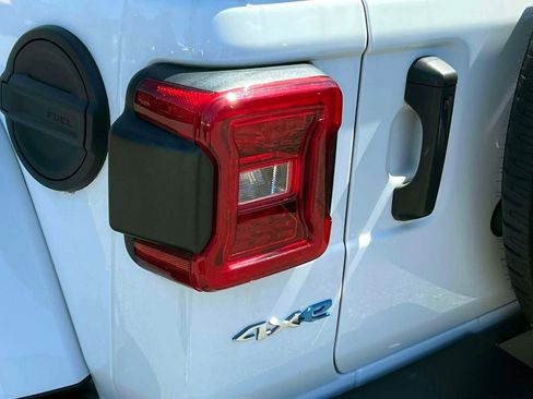 Used 2022 Jeep Wrangler Unlimited Sahara 4xe w/ Cold Weather Group image 9