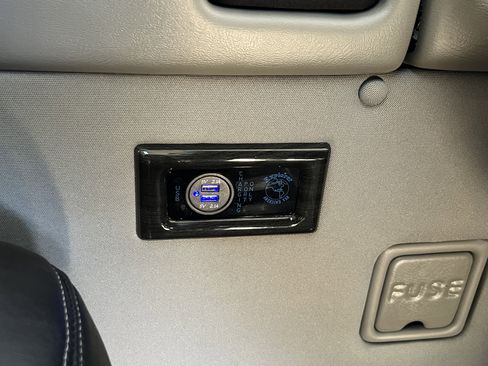 Used 2019 Chevrolet Express 2500 w/ Enhanced Convenience Package image 33