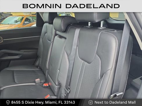 Used 2022 Kia Sorento S image 13