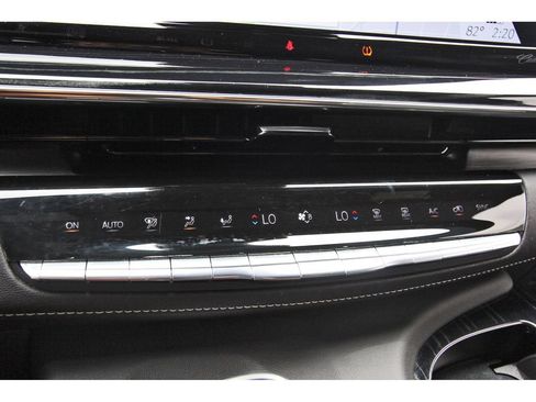 Certified 2024 Cadillac Escalade ESV Sport w/ LPO, ONYX Package AWD/4WD image 25