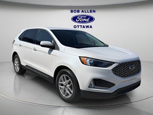 Used 2023 Ford Edge SEL w/ Convenience Package image 12