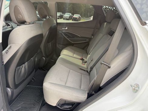 Used 2018 Hyundai Santa Fe Sport image 22