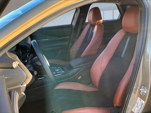 Used 2024 MAZDA CX-30 Carbon image 20