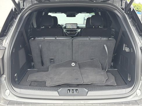 Used 2025 Ford Explorer ST-Line w/ Premium Package RWD image 22