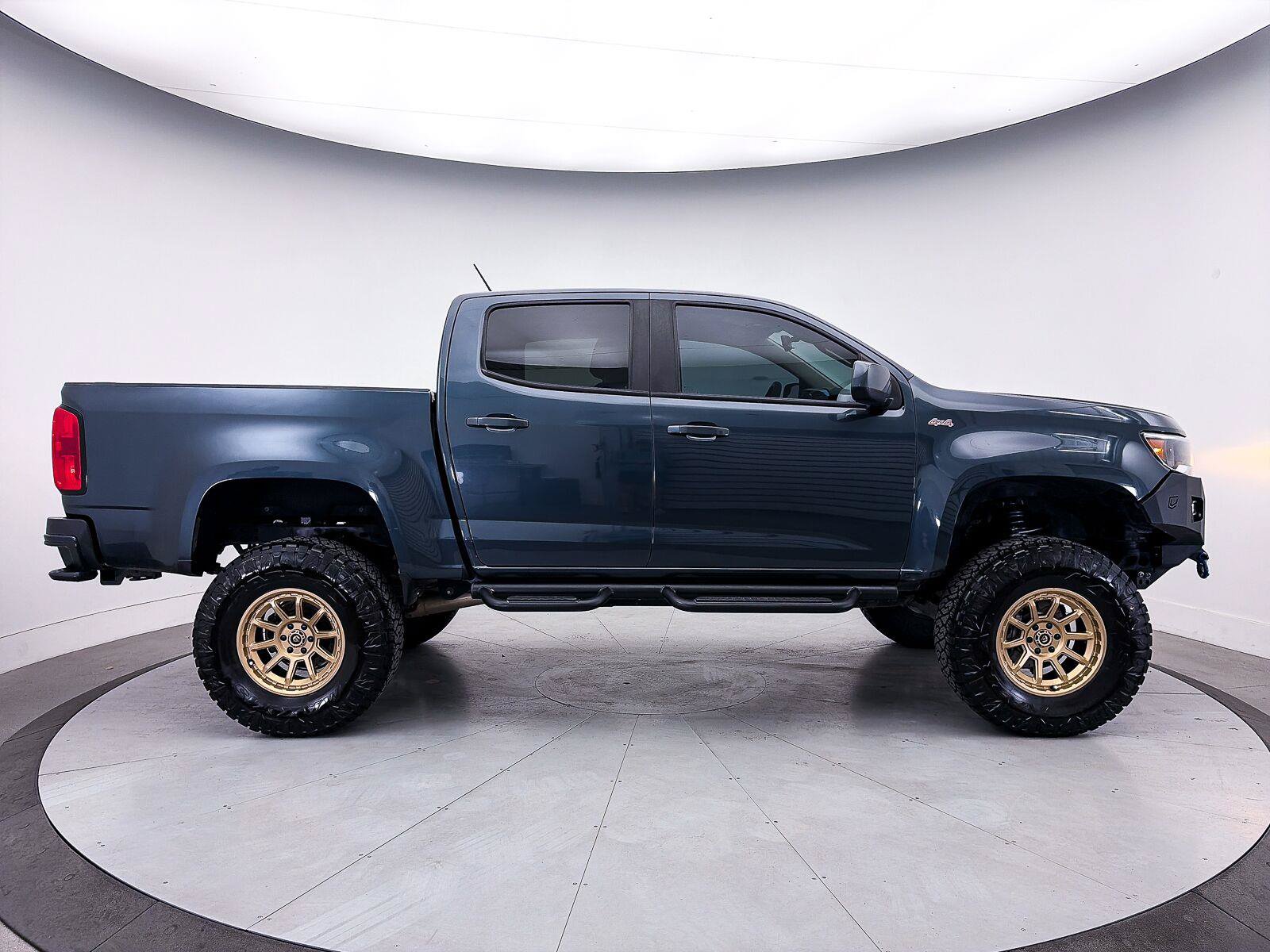 Used 2020 Chevrolet Colorado LT AWD/4WD image 37