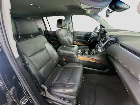 Used 2019 Chevrolet Suburban Premier w/ RST 6.2L Performance Edition AWD/4WD image 32