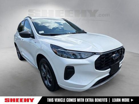 Certified 2024 Ford Escape ST-Line w/ Tech Pack #1 AWD/4WD image 1