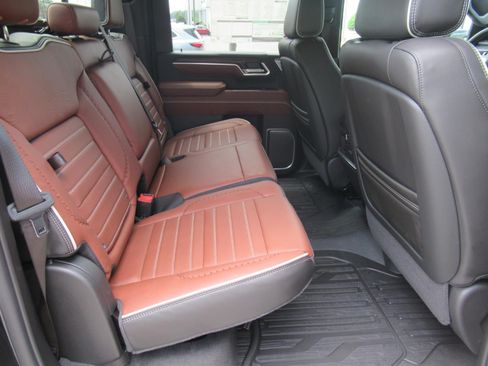 New 2026 GMC Sierra 2500 Denali Ultimate AWD/4WD image 37