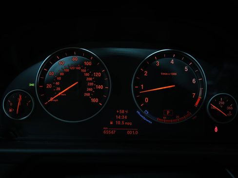 Used 2013 BMW 528i Sedan image 17