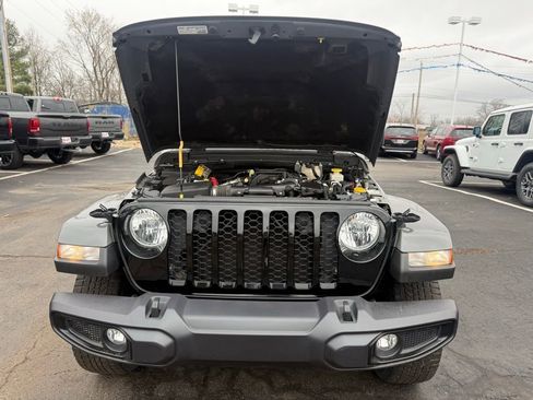 Used 2022 Jeep Gladiator Sport AWD/4WD image 43