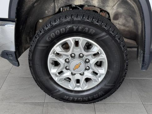 Certified 2024 Chevrolet Silverado 2500 LTZ AWD/4WD image 4