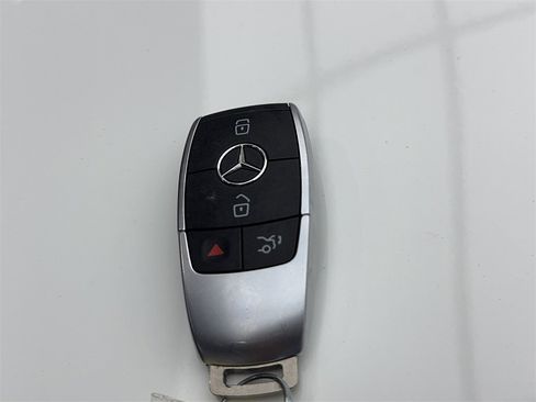 Used 2022 Mercedes-Benz GLE 350 w/ Premium Package image 62