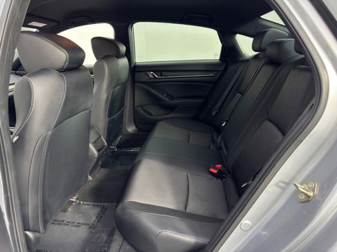Used 2018 Honda Accord Sport image 35