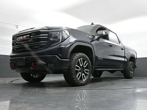 Used 2022 GMC Sierra 1500 AT4 w/ AT4 Premium Package AWD/4WD image 44