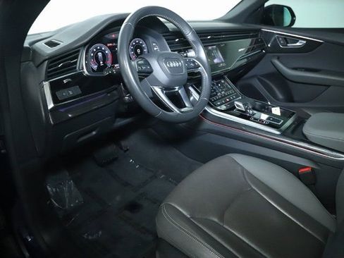 Used 2020 Audi Q8 Premium Plus image 20