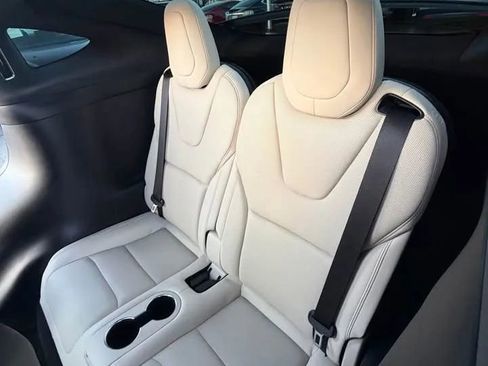 Used 2022 Tesla Model X image 14
