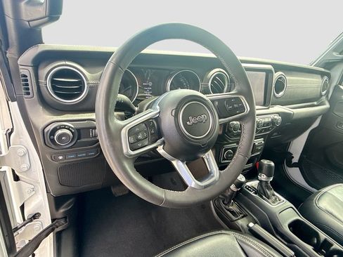 Used 2023 Jeep Wrangler Unlimited Sahara w/ Cold Weather Group AWD/4WD image 12