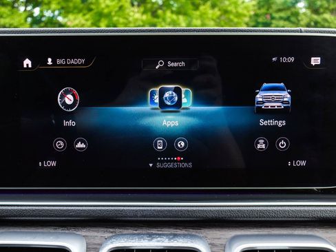 Used 2020 Mercedes-Benz GLS 450 4MATIC image 11