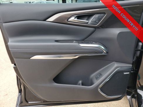 Used 2025 Chevrolet Traverse High Country image 20