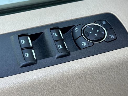 Used 2019 Ford F150 Lariat AWD/4WD image 11