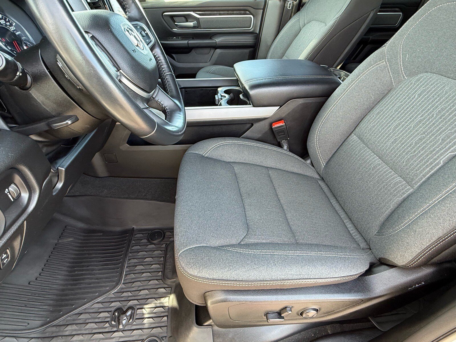 Used 2023 RAM 1500 Big Horn AWD/4WD image 13