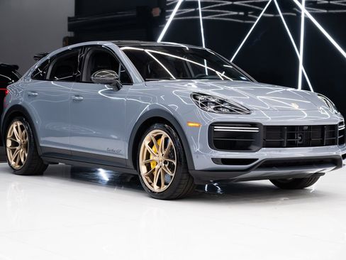 Used 2023 Porsche Cayenne Turbo GT AWD/4WD image 1