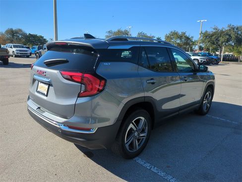 Used 2021 GMC Terrain SLT w/ LPO, Floor Liner Package image 6