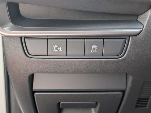 Used 2024 MAZDA MAZDA3 s FWD image 17