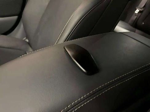 Used 2024 Lucid Air Touring image 12