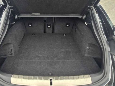 Used 2024 Porsche Taycan 4S image 18