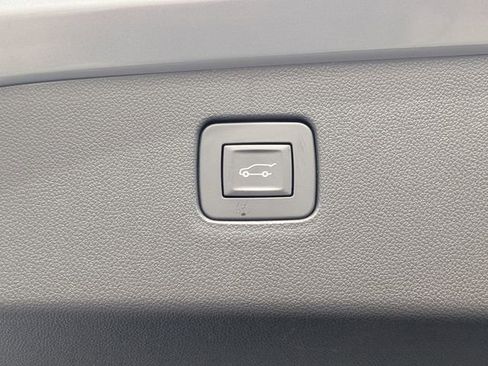 New 2026 Buick Envista Sport Touring w/ Convenience I Package FWD image 13
