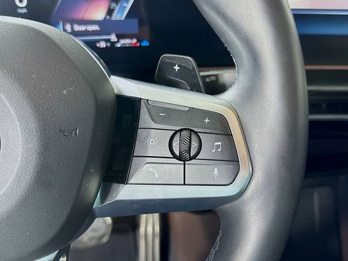 Used 2025 BMW X2 xDrive28i w/ M Sport Package image 24