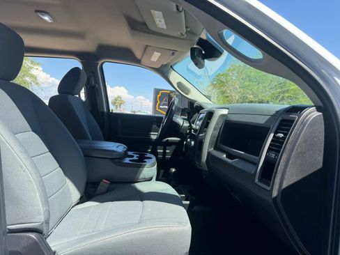 Used 2017 RAM 3500 Tradesman w/ Chrome Appearance Group AWD/4WD image 32