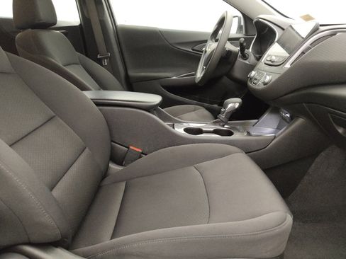 Used 2024 Chevrolet Malibu LS image 21