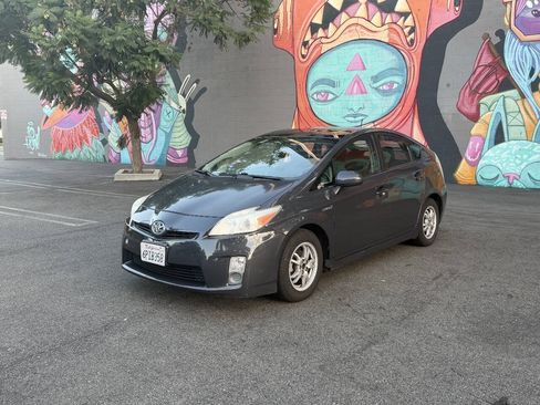 Used 2011 Toyota Prius Three FWD image 1