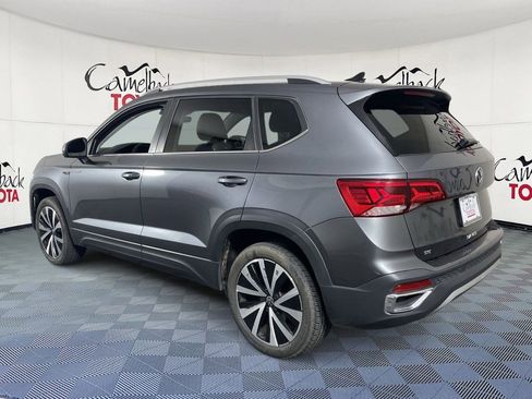 Used 2024 Volkswagen Taos SE FWD image 5