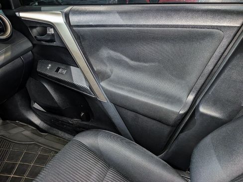 Used 2014 Toyota RAV4 LE AWD/4WD image 35