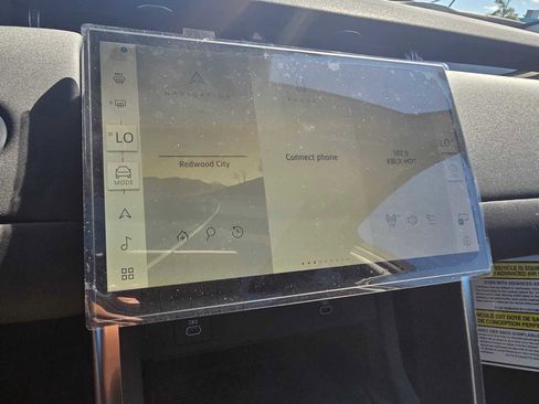 Certified 2024 Land Rover Discovery Sport S image 28