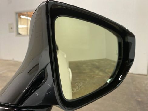 Used 2022 Lexus IS 350 F Sport image 90