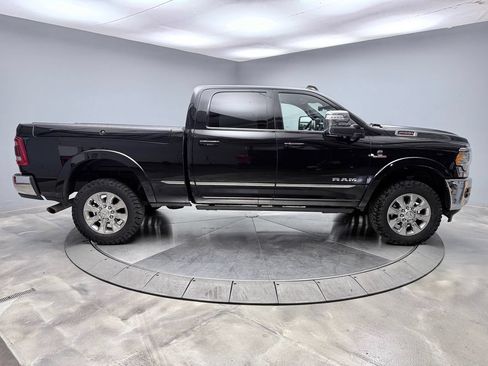 Used 2024 RAM 2500 Limited AWD/4WD image 4
