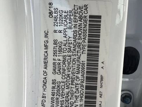 Used 2018 Honda Accord Touring image 16