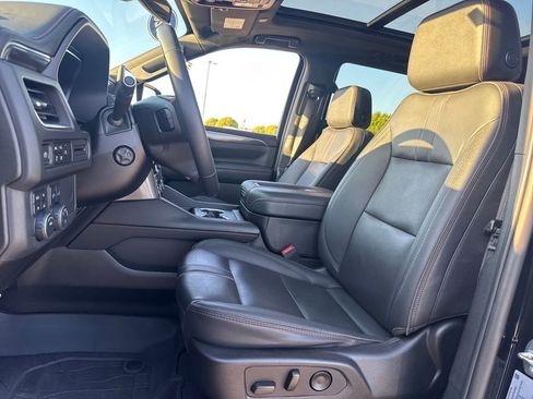 Used 2023 Chevrolet Tahoe RST w/ Luxury Package image 16