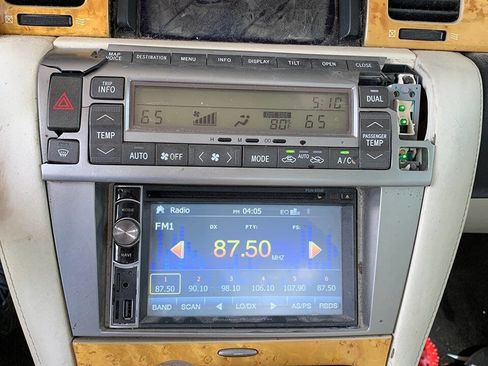 Used 2003 Lexus SC 430 Convertible image 12